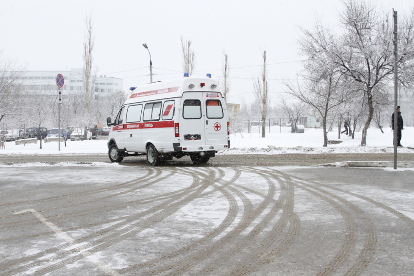 Под Волгоградом водитель «Лады» протаранил ВАЗ и скрылся