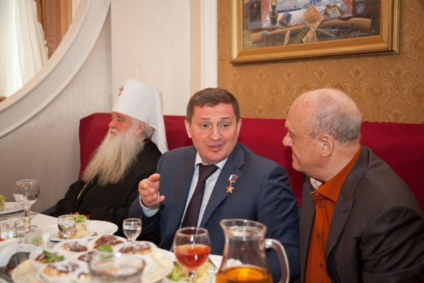 Вся правда о недвижимости волгоградского губернатора Андрея Бочарова