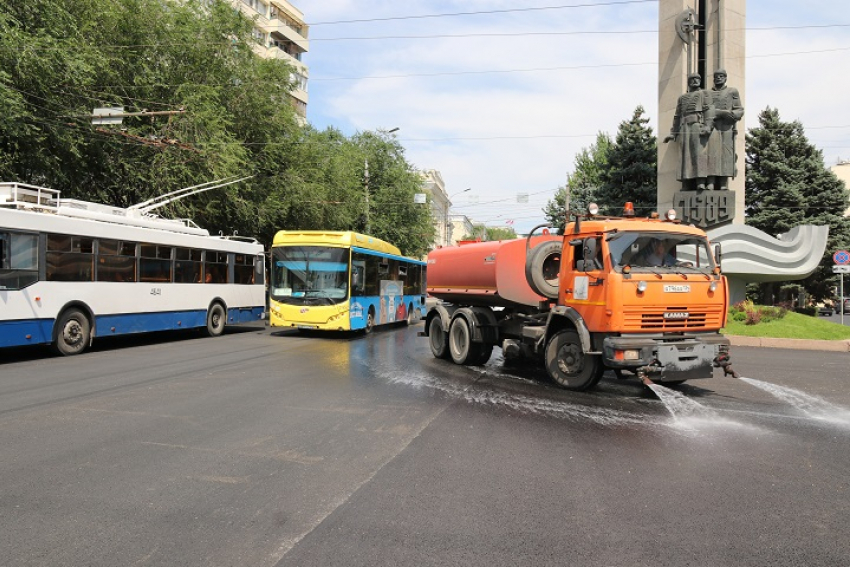Волгоградские чиновники намеренно разводят грязь на дорогах Волгограда 