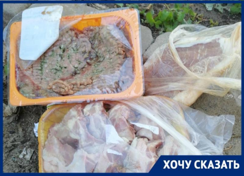 Пропадают продукты, горит техника: жители села в Волгоградской области мучаются со странным отключением света