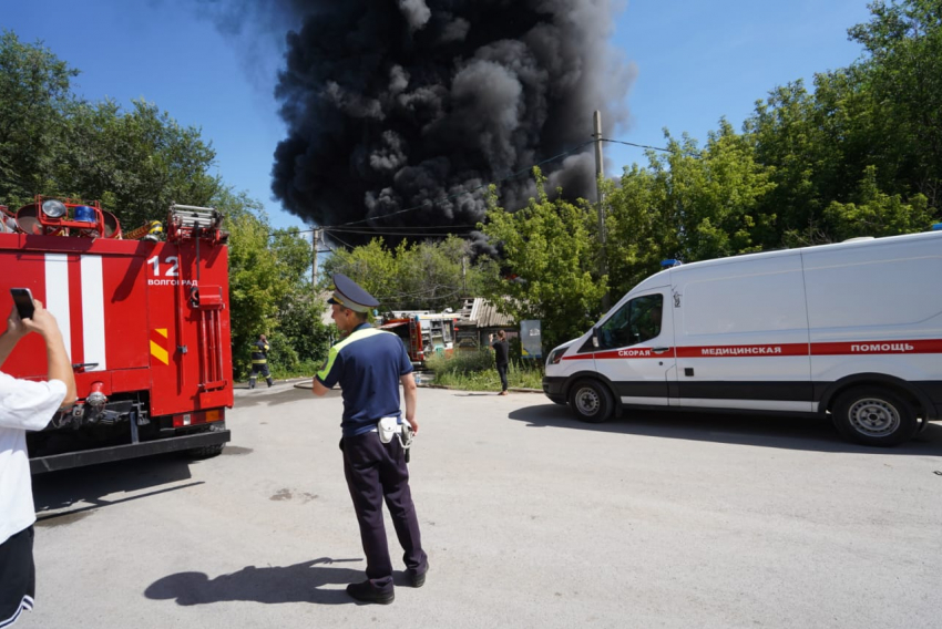 О крупном ландшафтном пожаре сообщил глава района Волгоградской области