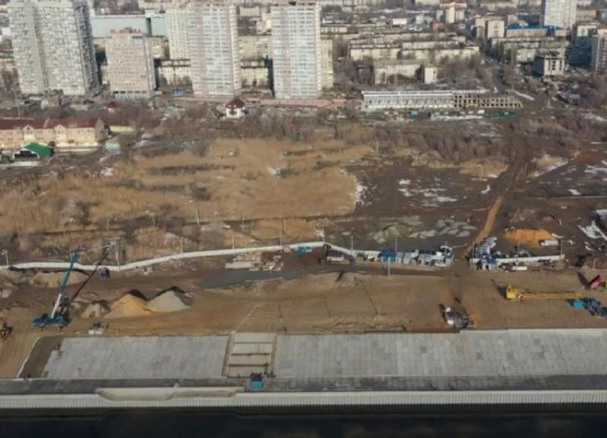 Стройку набережной до ТРЦ «Акварель» в Волгограде показали на видео с высоты