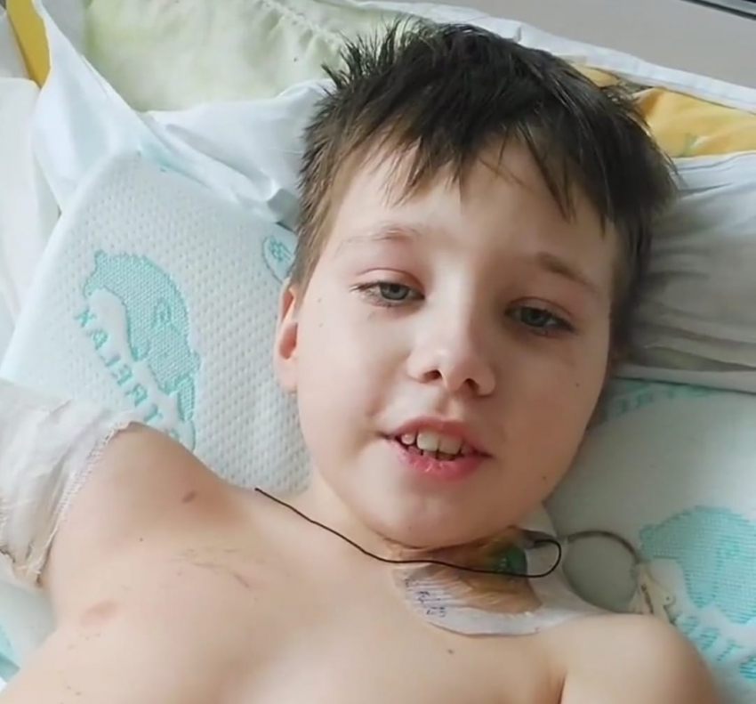 Без руки и ног: как проходит восстановление 10-летнего мальчика спустя месяц после ДТП с волгоградским автобусом