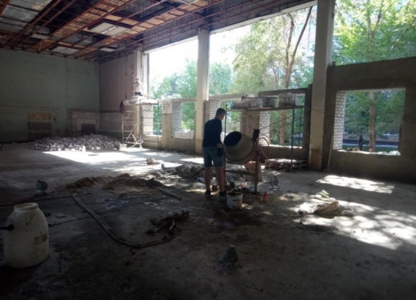 Начался ремонт поликлиники при больнице Фишера в Волжском