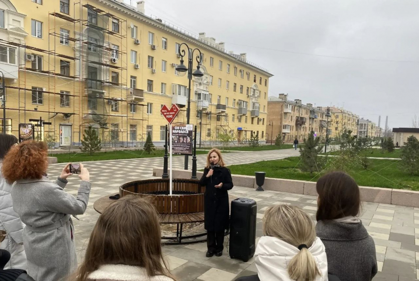 Место с особым настроением о маме и памятным знаком появилось в Волгограде