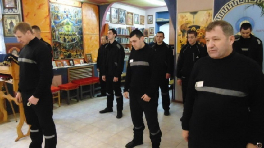 Священник провел круглый стол с осужденными колонии в Волгограде