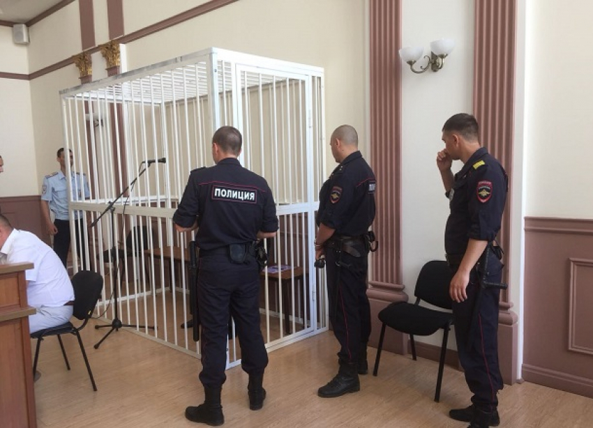 Домработница похитила украшения у волгоградки на полмиллиона рублей