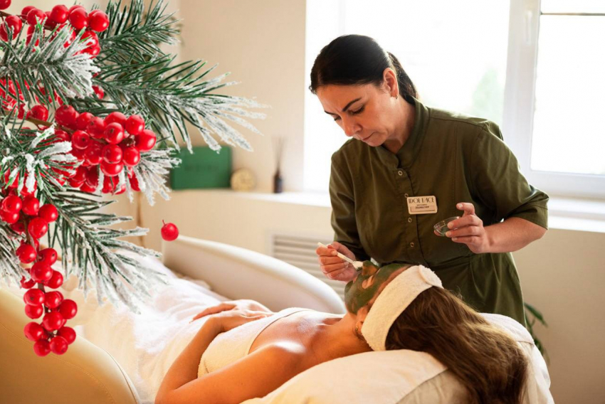 Перед новым годом IDOL FACE берет на себя все заботы и сделает вас красоткой за праздничным столом! 