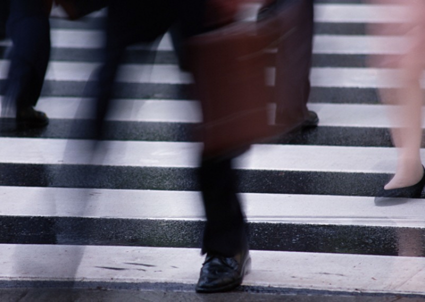 Под Волгоградом 24-летний сбил женщину на пешеходном переходе