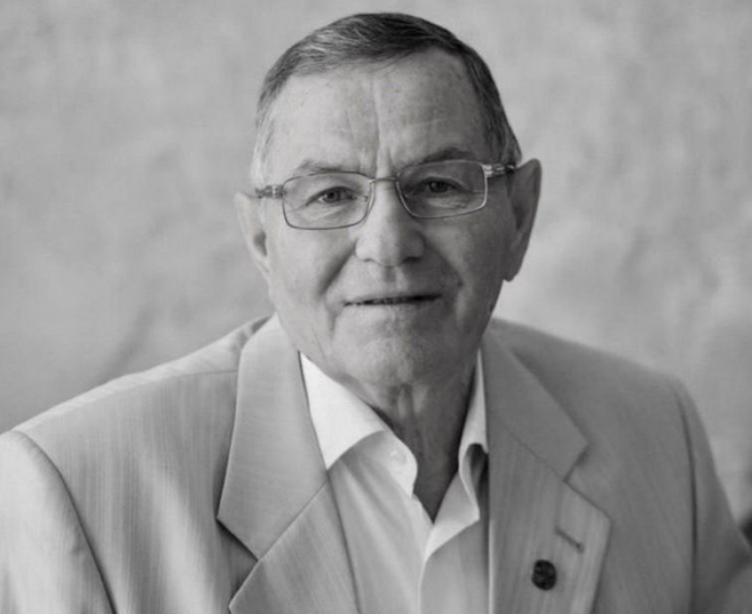 Волгоградский депутат сообщил о смерти своего отца Владимира Калашникова