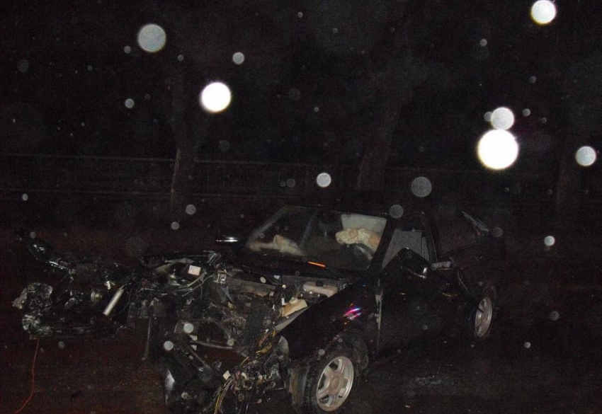 В Волгограде виновник ДТП бросил друзей в разбитом авто