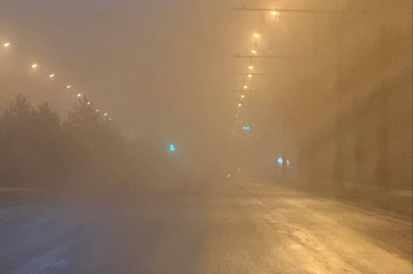 Трассу Р-228 закрыли на 15 часов из-за экстремального тумана 