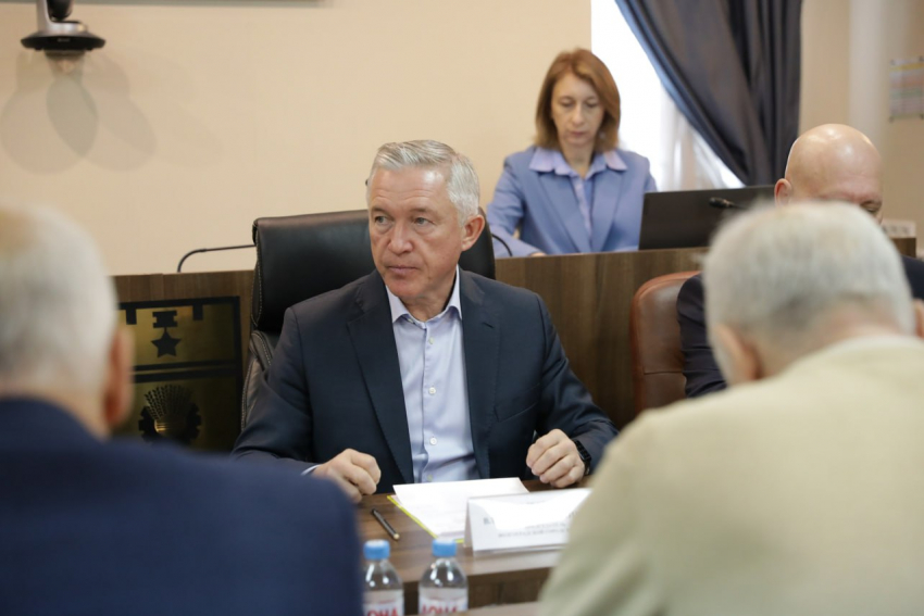 Темный двойник появился у главы гордумы Волгограда  