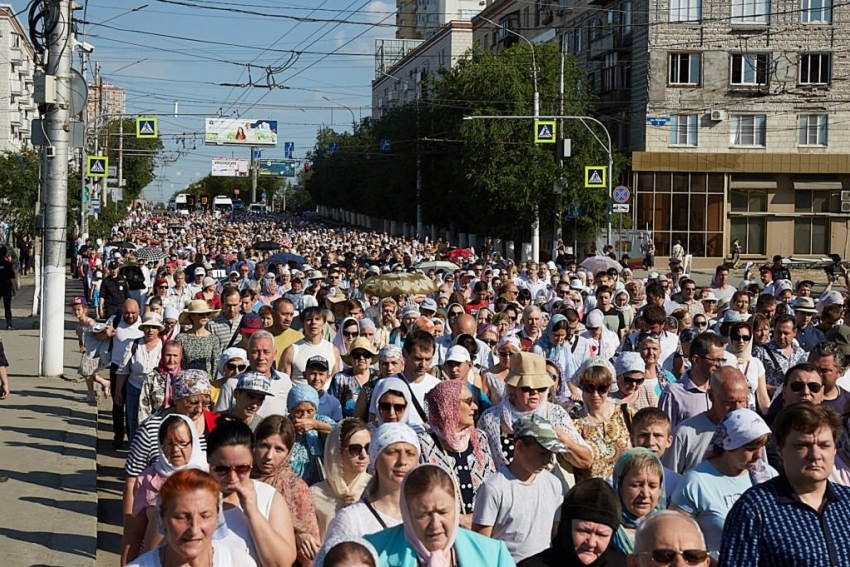 В Волгограде хотят «ударить» Крестным ходом по «нечистотам» и вирусам