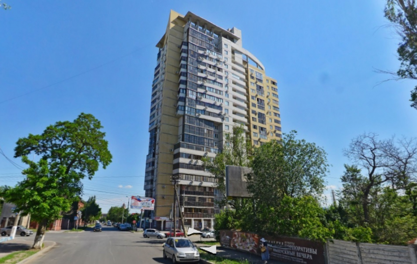 «В квартире была не одна»: девушка выпала с 16 этажа высотки в центре Волгограда