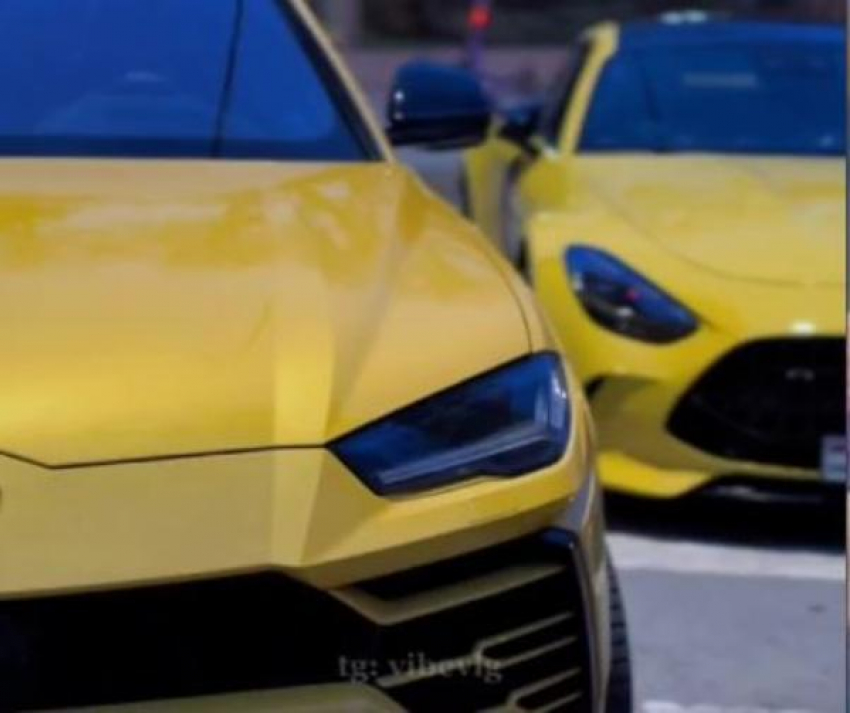 Как на Патриках: люксовые иномарки заметили в центре Волгограда 