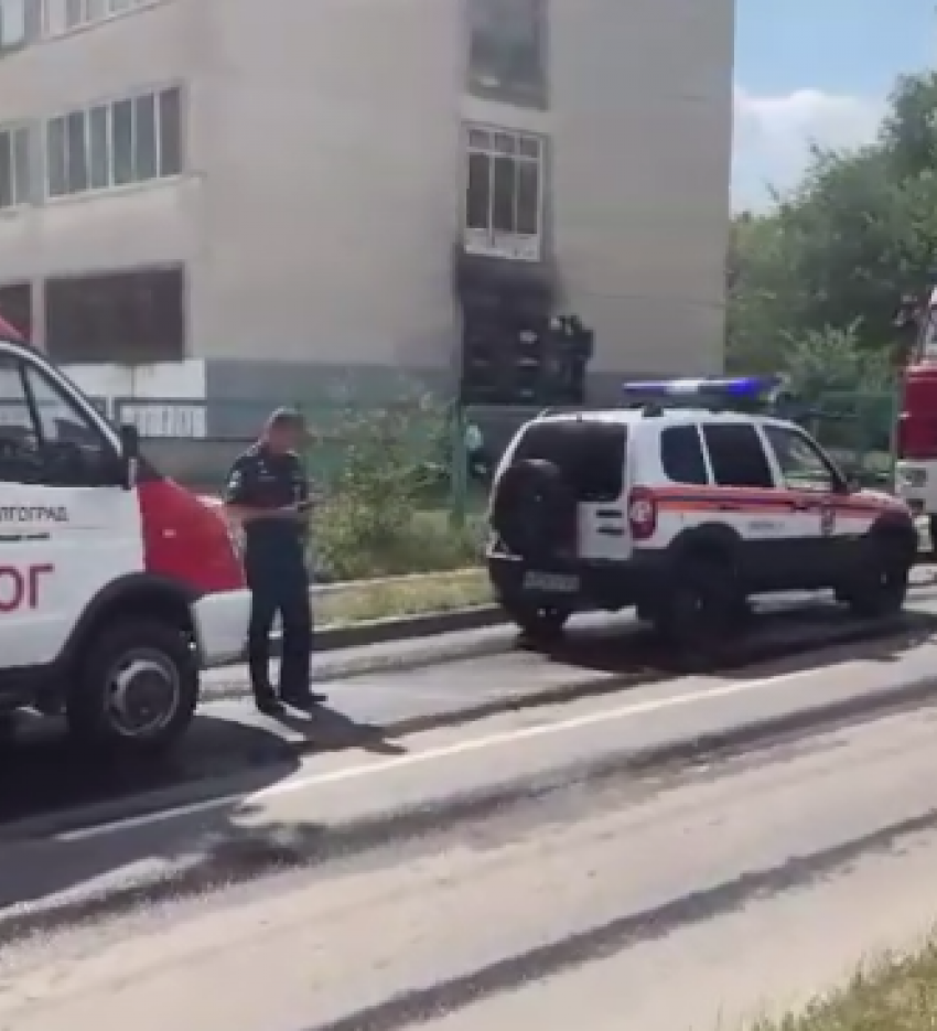 Появилось видео пожара в школе №92 в Волгограде