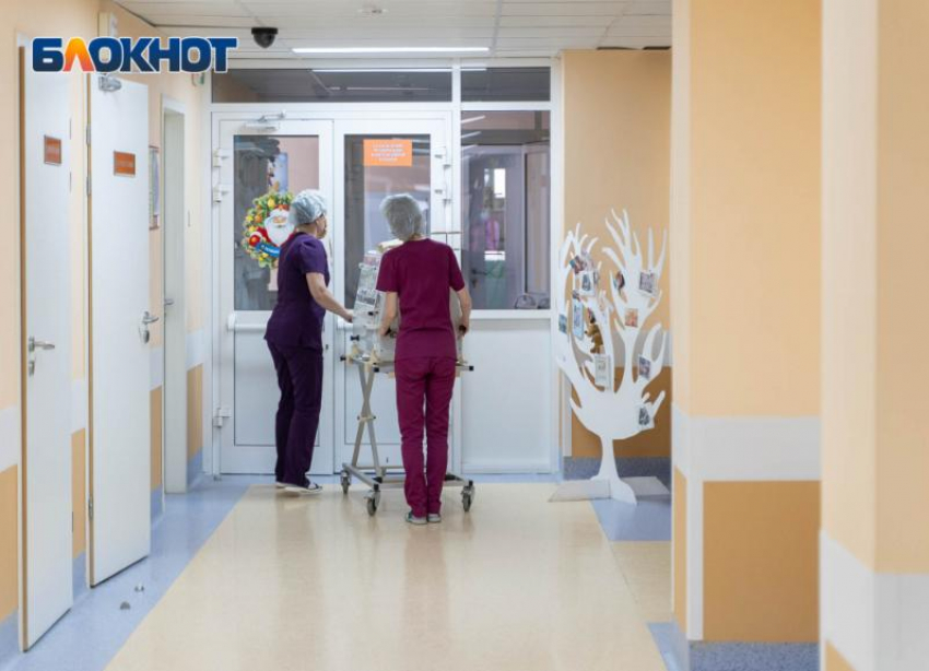В Волгоградской области за сутки COVID-19 заболели 877 человек, 8 умерли