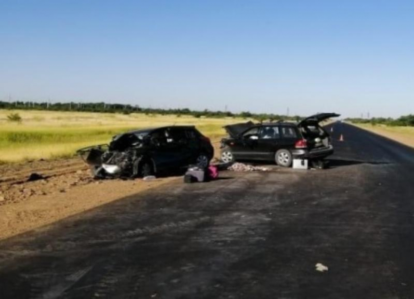 Из-за уставшего водителя в ДТП на трассе в Волгоградской области погибли женщина и 12-летний ребенок