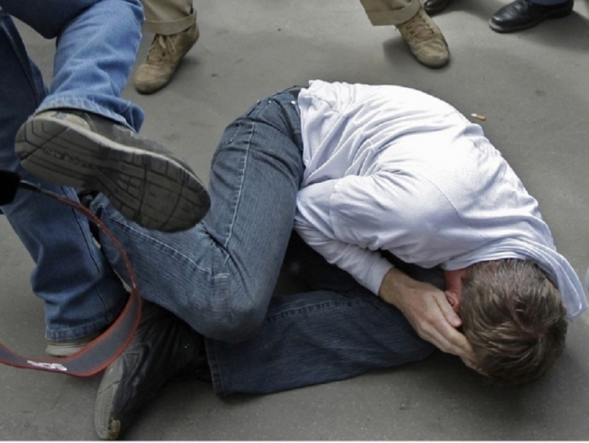 На севере Волгограда 37-летнего мужчину знакомый насмерть забил ногами