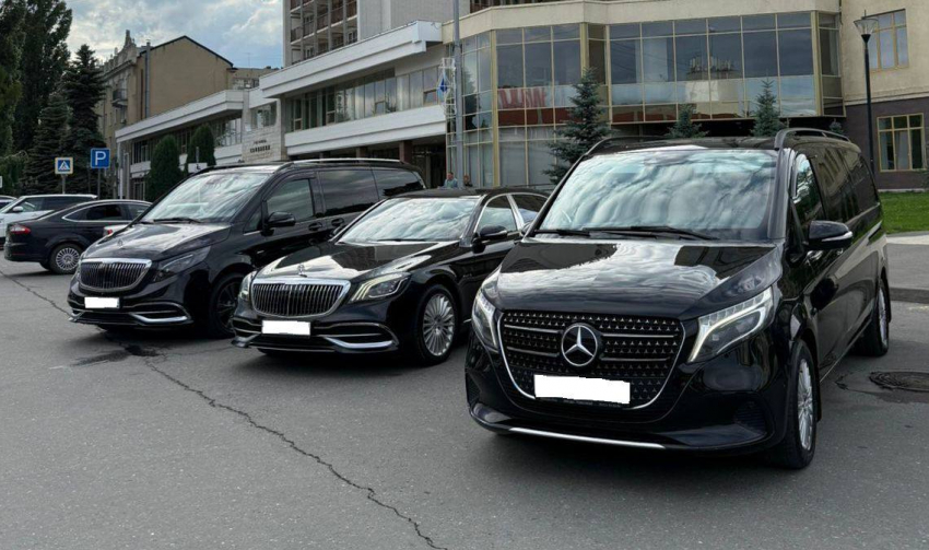 Элитные поездки от «Премиум такси 700-000»  