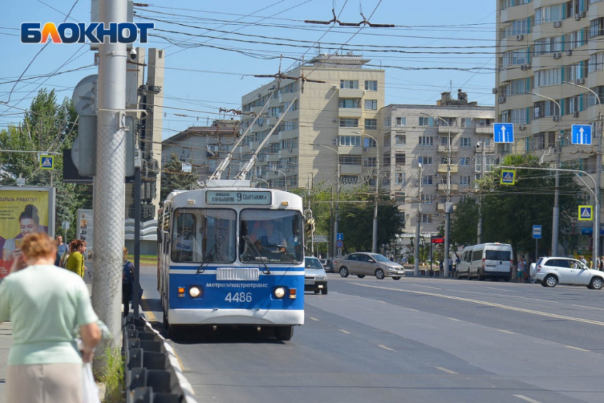 Продлить троллейбусную линию к аэропорту потребовали у мэра Волгограда