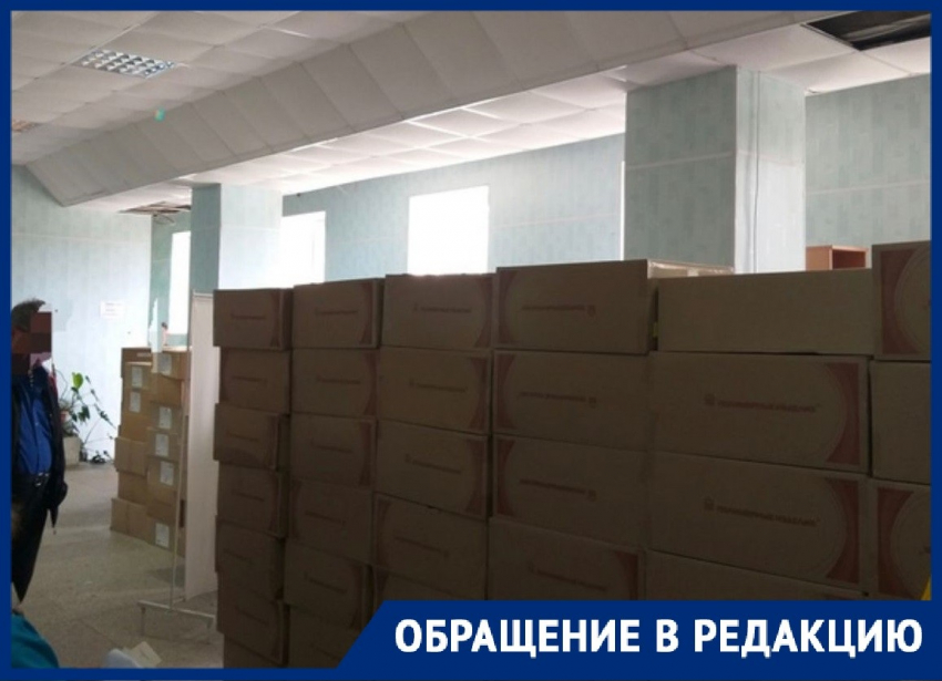 Картонные стены возвели в поликлинике в Волгограде для пациентов