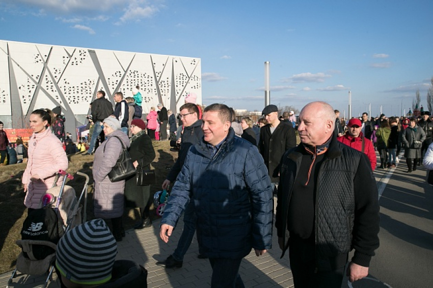 Андрею Бочарову нечего сказать зампреду правительства и жителям Волгоградской области 