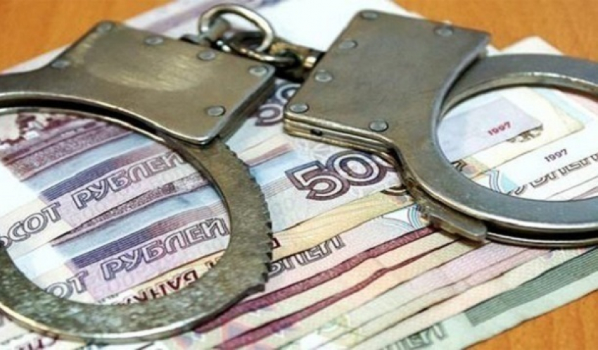 Председатель районной избирательной комиссии под Волгоградом пошел под суд за взятку