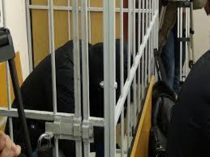 Под Волгоградом наркополицейский получил 3,5 года условно за избиение четырех человек 