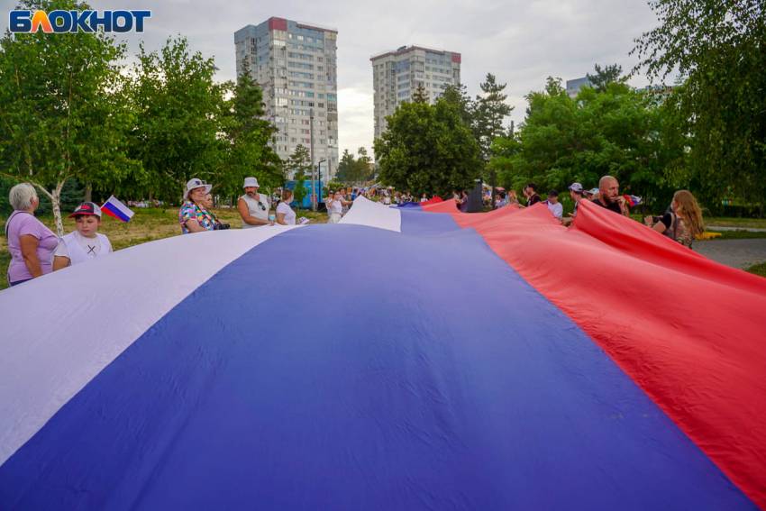 Почти 1 млн запланирован на праздничные баннеры в Волгограде
