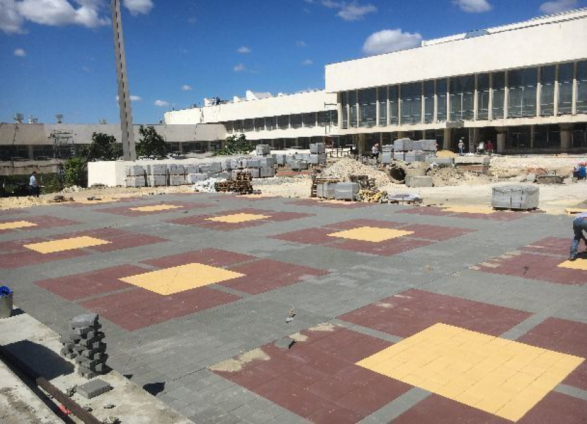 На 80% восстановлен «естественный блеск и орнамент» волгоградского ДЮЦа