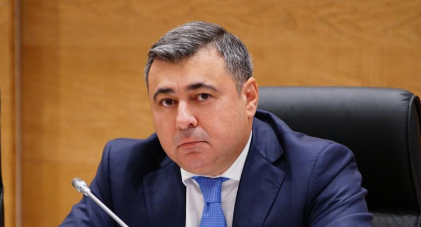 Суд оштрафовал депутата облдумы Руслана Шарифова за не сдачу теста на COVID-19