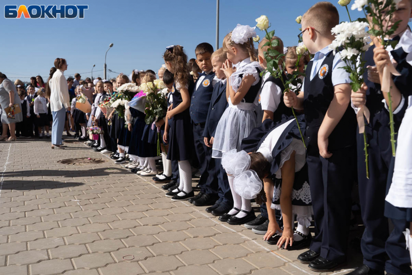 «Можно и за 100 тысяч»: волгоградцы в шоке от стоимости сборов ребенка в школу
