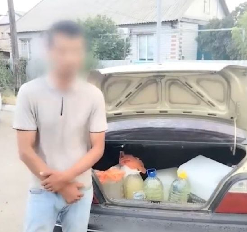 Иностранец торговал бензином в два раза дороже под Волгоградом и попал под арест