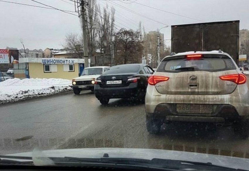 Водителя замглавы администрации Волгограда накажут за выезд на «встречку» ﻿