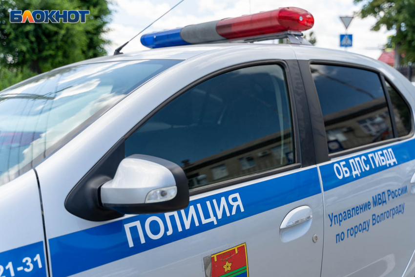 Электробус с волгоградцами попал в ДТП в тоннеле Тулака