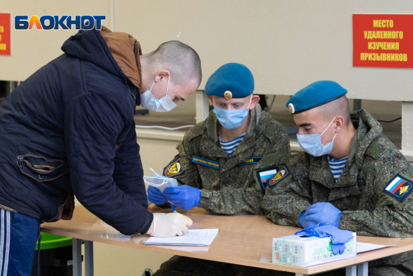 Закон о круглогодичном призыве на военную службу подписал Путин 