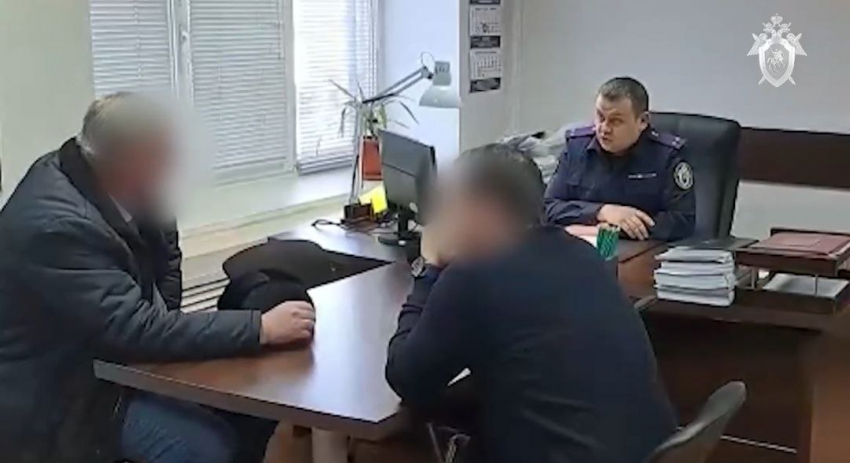  В Волгограде экс-замдиректора МБУ отправили на 11 лет в колонию за взятки