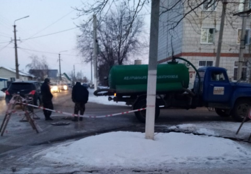 В 20-градусный мороз Урюпинск остался без тепла и воды: горожане шлют видео ЧП
