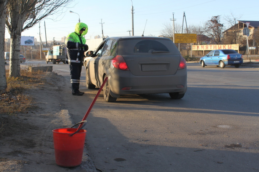 Автомобилистам: гаишники устроили в Волгограде охоту на грязнуль