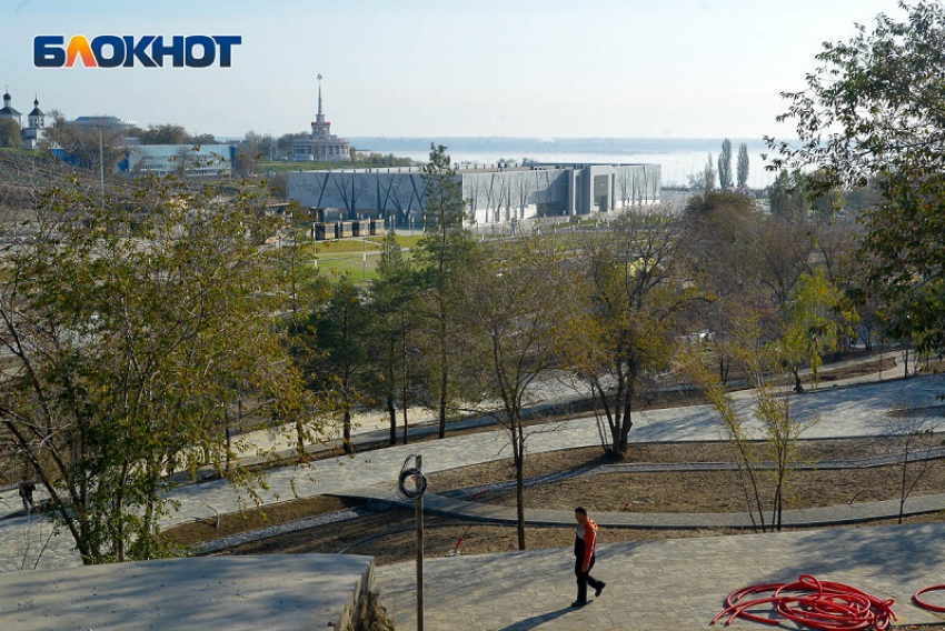 Спустя 13 лет в составе Волгограда жители поселков дождались простого человеческого уличного освещения