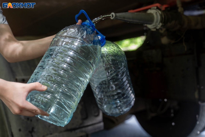 Воду раньше срока дали избранным волгоградцам во время тотального отключения 