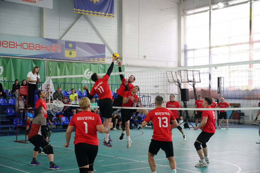 «Красный Октябрь» стал бронзовым призером турнира по волейболу