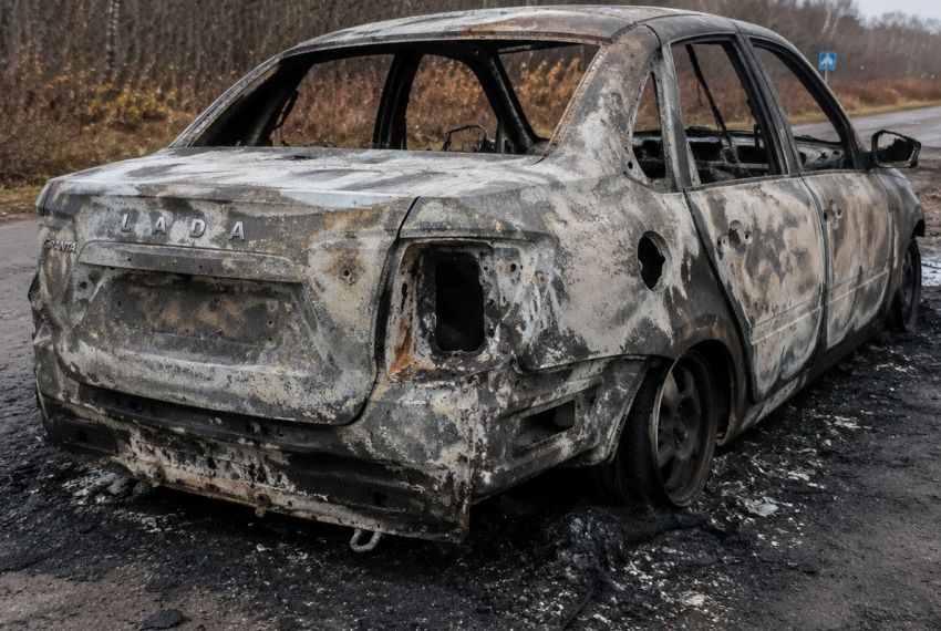 Мужчина заживо сгорел в Lada Granta под Волгоградом