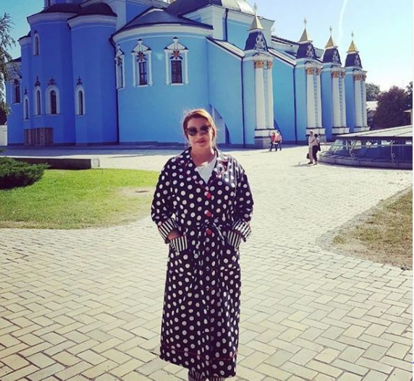 Актриса Вера Сотникова наслаждается «пушкинской» осенью на Украине