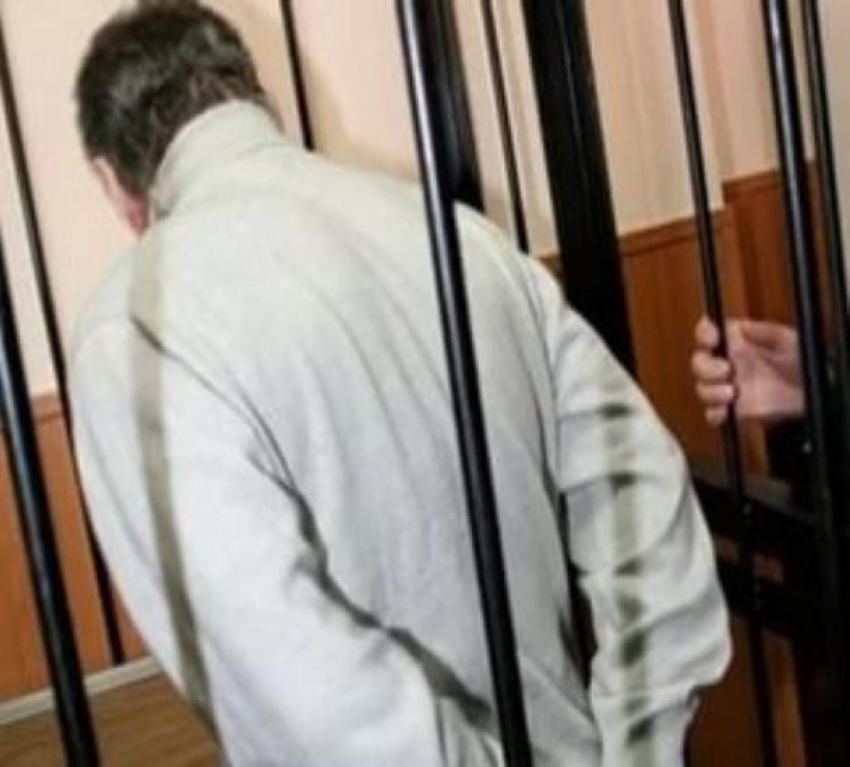 Педофил выплатит своей жертве из Волгоградской области полмиллиона рублей 