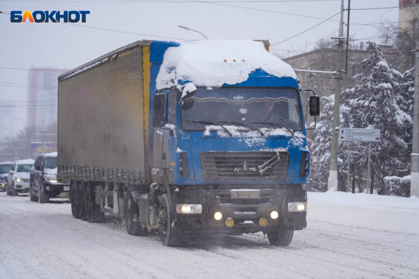 МВД отказало мэру в просьбе закрыть въезд большегрузам в Волгоград