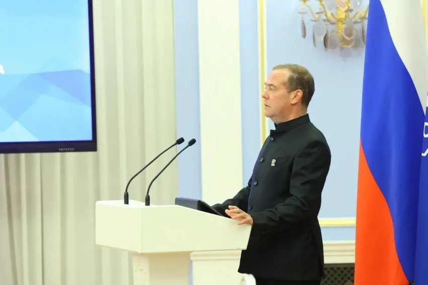 Дмитрий Медведев инициировал создание экспертного совета для формирования обновленной народной программы ЕР