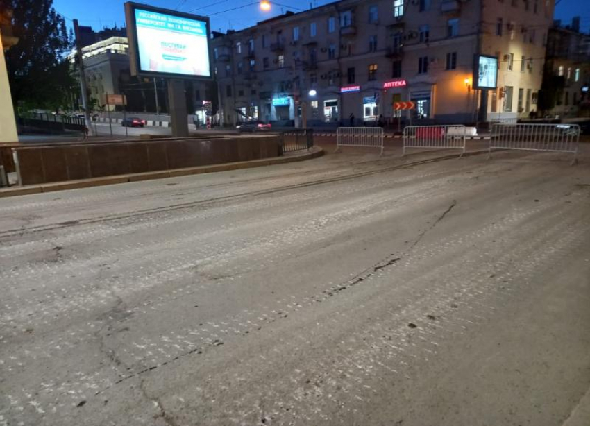 В Волгограде отремонтируют «убитые» танками дороги после парада